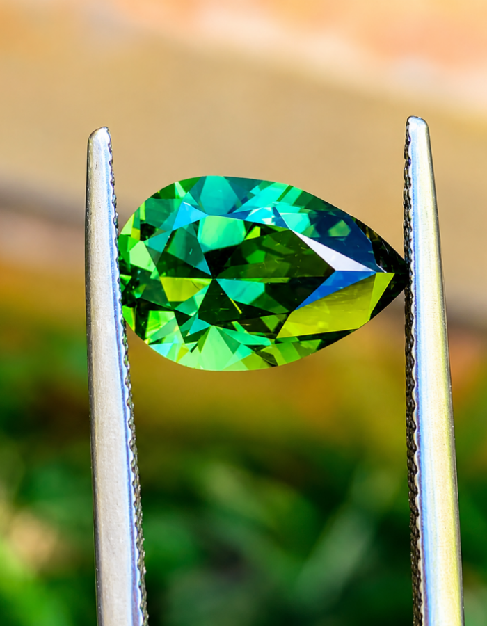 GREEN SAPPHIRE